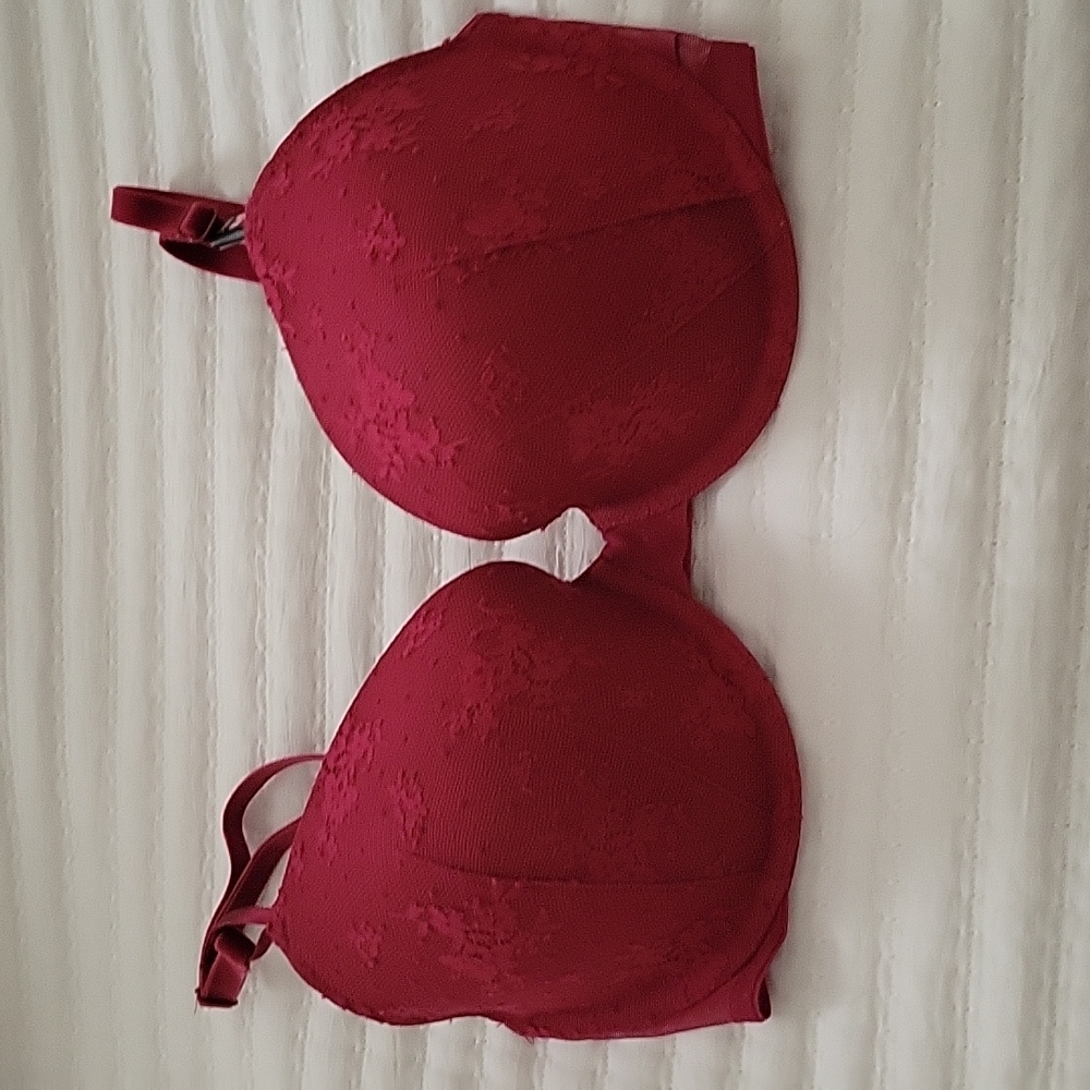 NWT VS bra 34DD